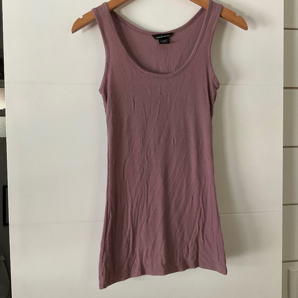 Moda International Tank Top Size XS